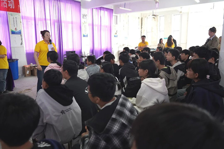 02.jpg